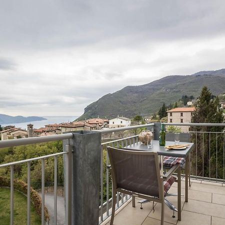 Residence La Villa Cuore Тиняле Екстериор снимка