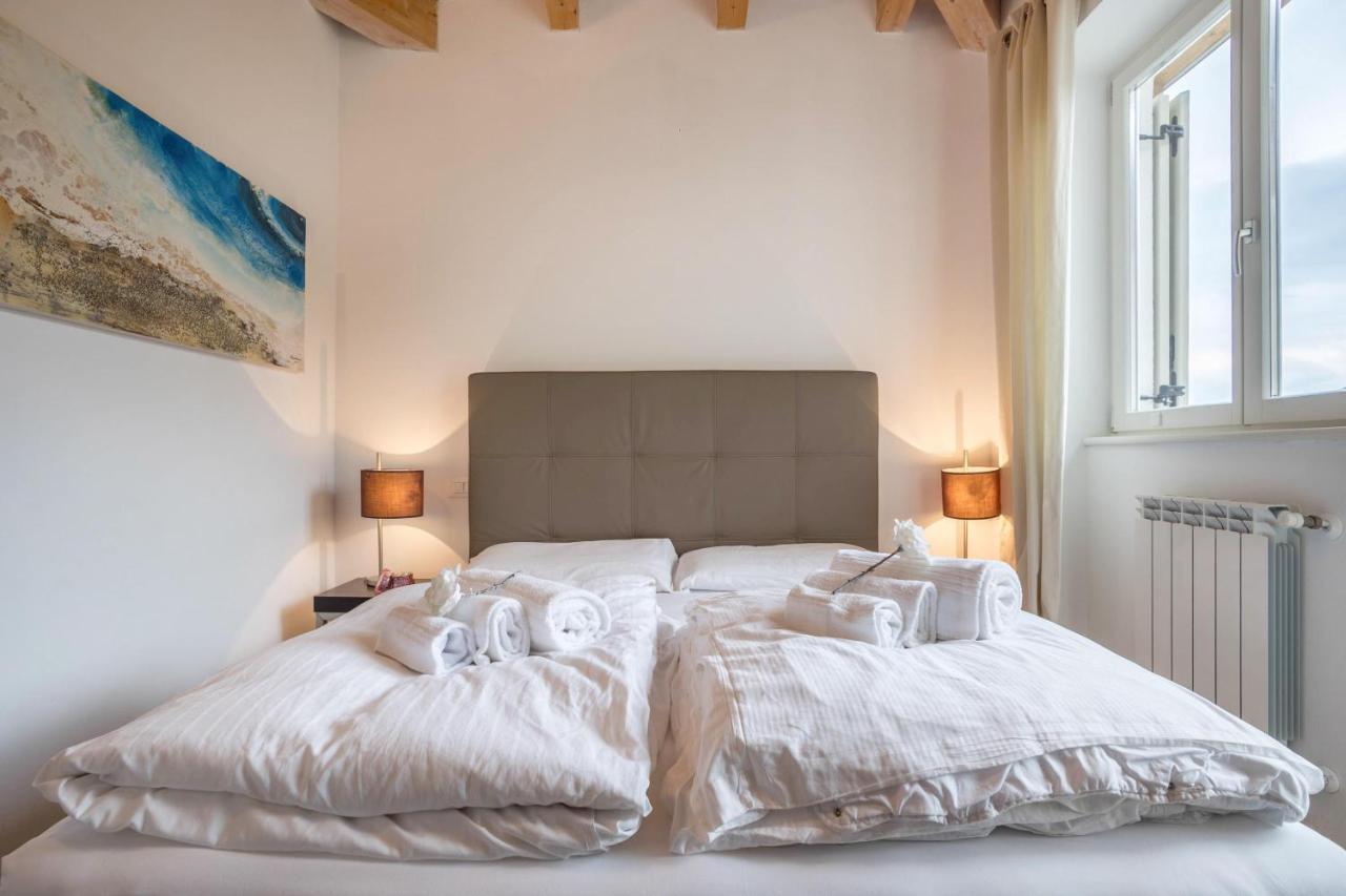 Residence La Villa Cuore Тиняле Екстериор снимка