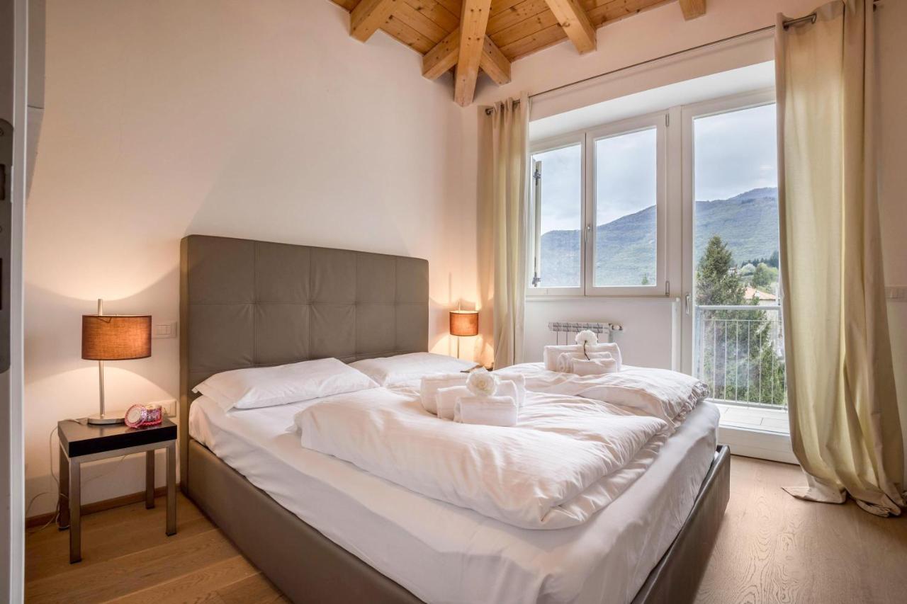 Residence La Villa Cuore Тиняле Екстериор снимка