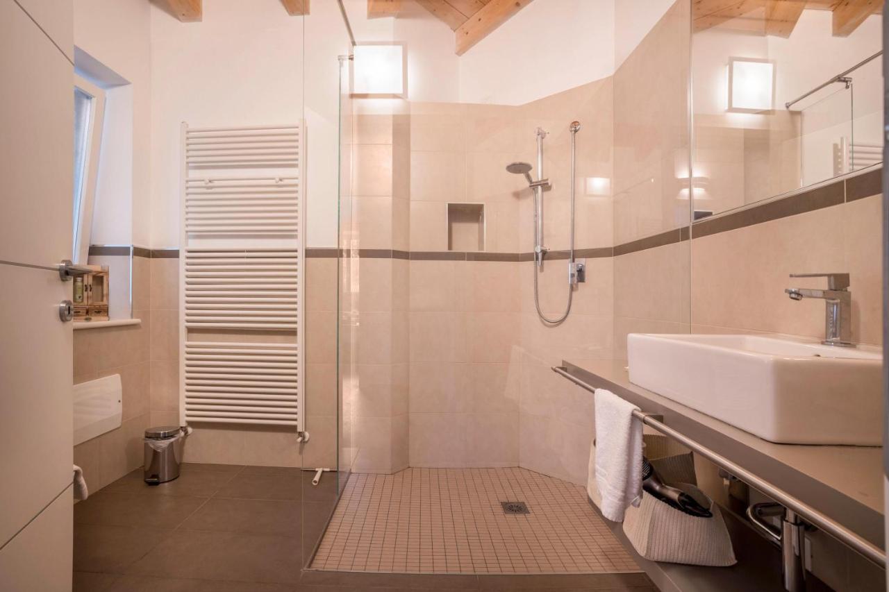 Residence La Villa Cuore Тиняле Екстериор снимка