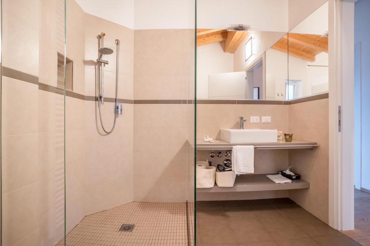 Residence La Villa Cuore Тиняле Екстериор снимка