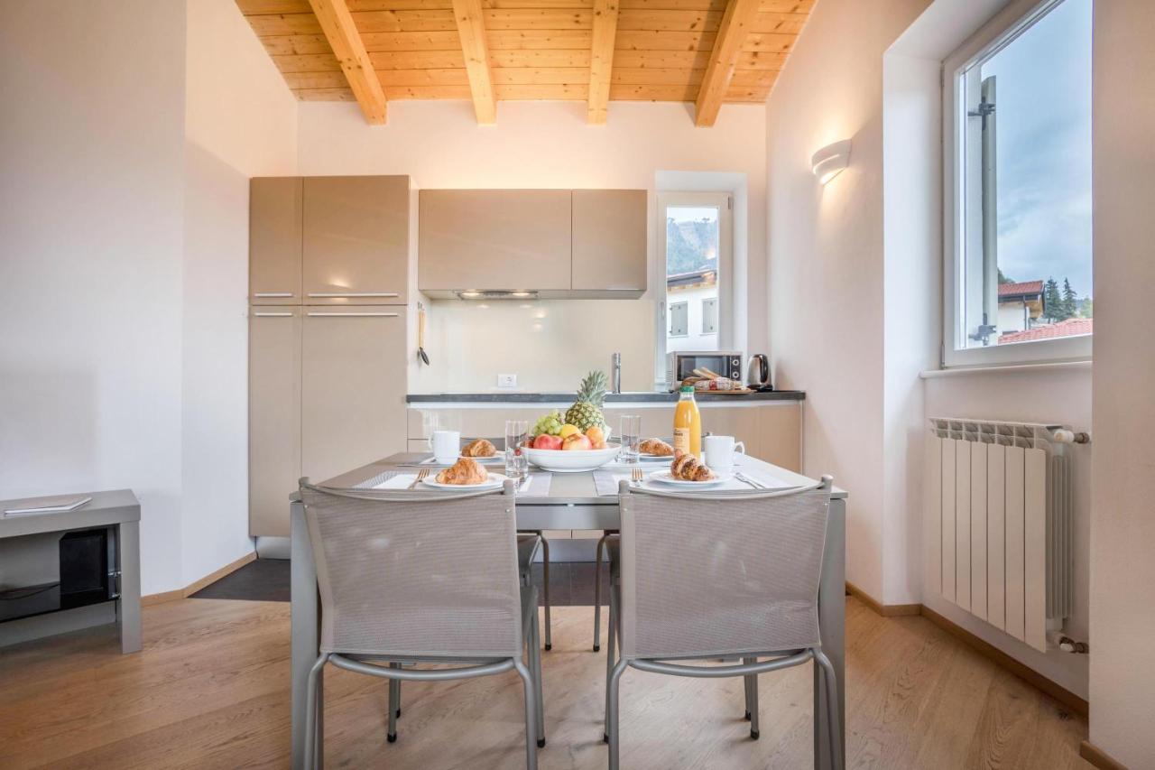 Residence La Villa Cuore Тиняле Екстериор снимка